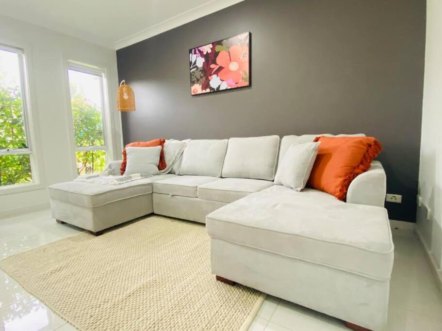 Kellyville 5Br Near Park And Shopping Mall Bagian luar foto