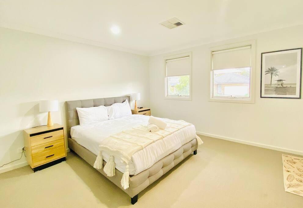 Kellyville 5Br Near Park And Shopping Mall Bagian luar foto