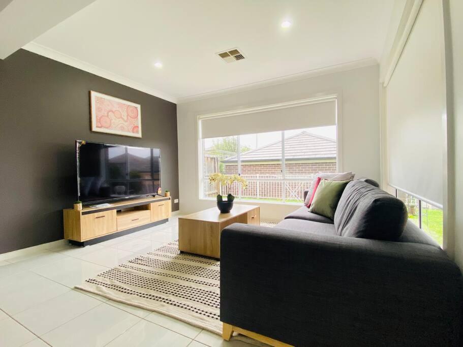 Kellyville 5Br Near Park And Shopping Mall Bagian luar foto